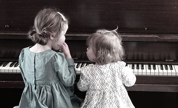 فواید پیانو برای کودکان