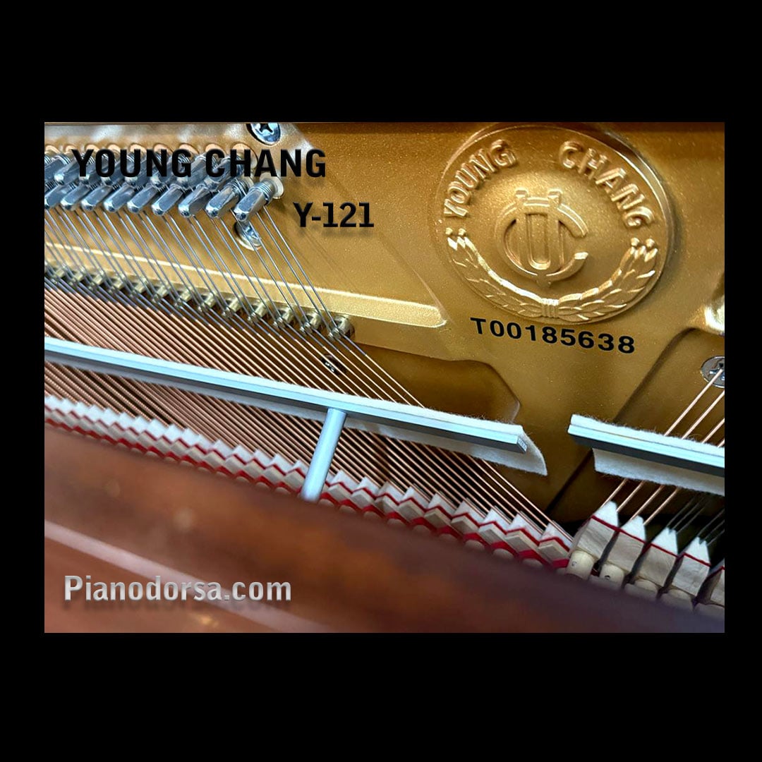 پیانو YoungChang Y-121