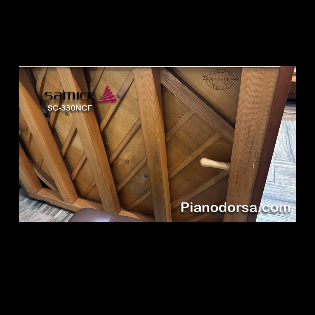 پیانو سمیک مدل Samick SC-330NCF upright piano